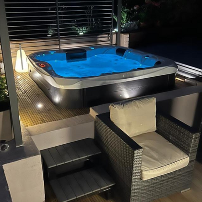 H20 Spa Plug & Play Hot Tub Retreat Plus | 5 Person Hydro Jet Hot Tub Spa